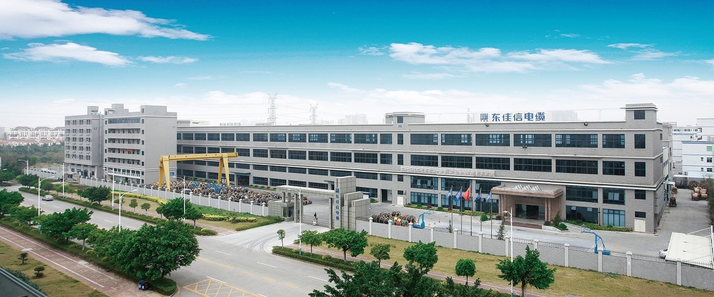 Porcelana el mejor Cable de transmisión de la baja tensión en ventas